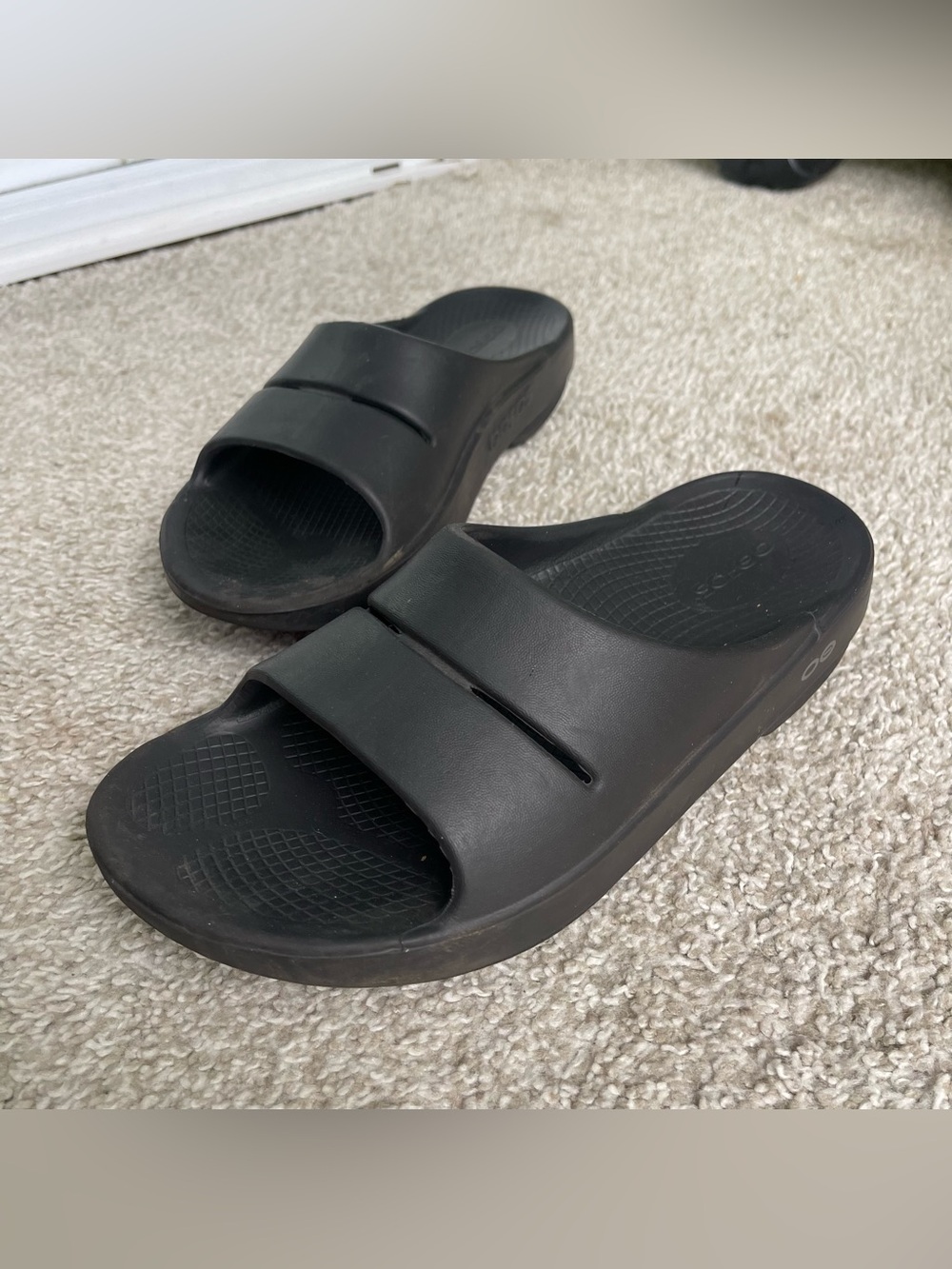 OOFOS OOahh Slide Sandals Womens Size 7 Black Recovery Comfort EU 38
